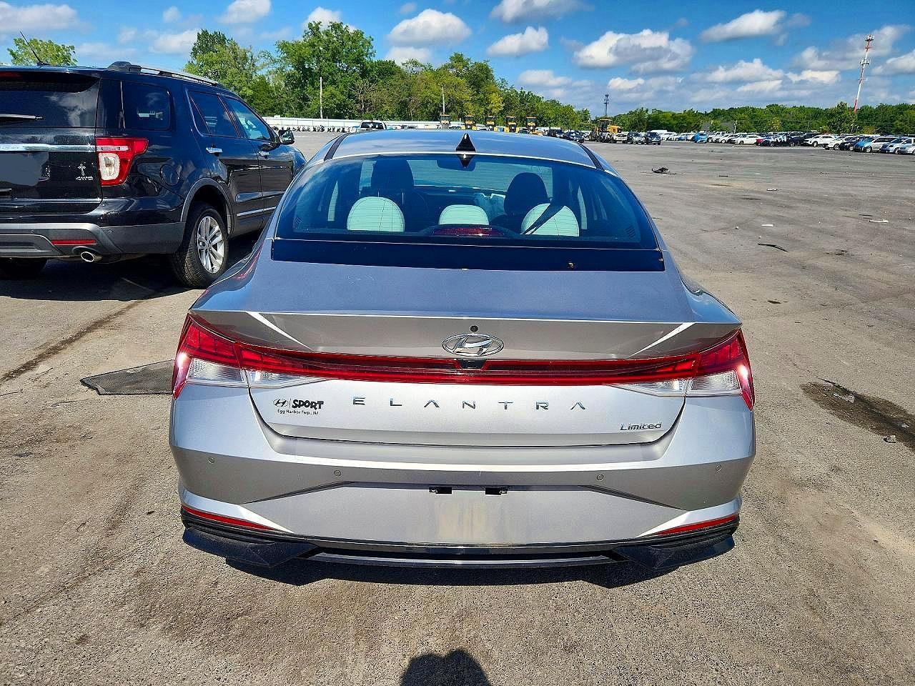 2022 Hyundai Elantra Limited - zdjęcie 6