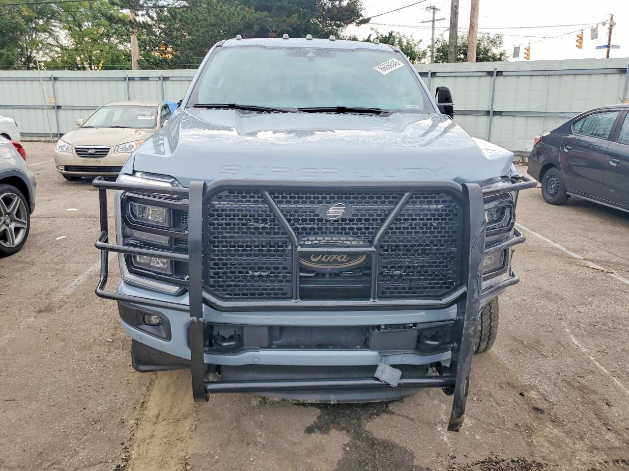 2024 Ford F350 Super Duty - zdjęcie 5