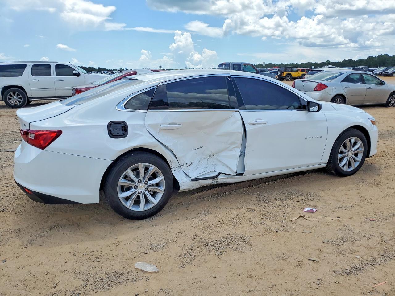 2024 Chevrolet Malibu Lt - zdjęcie 3