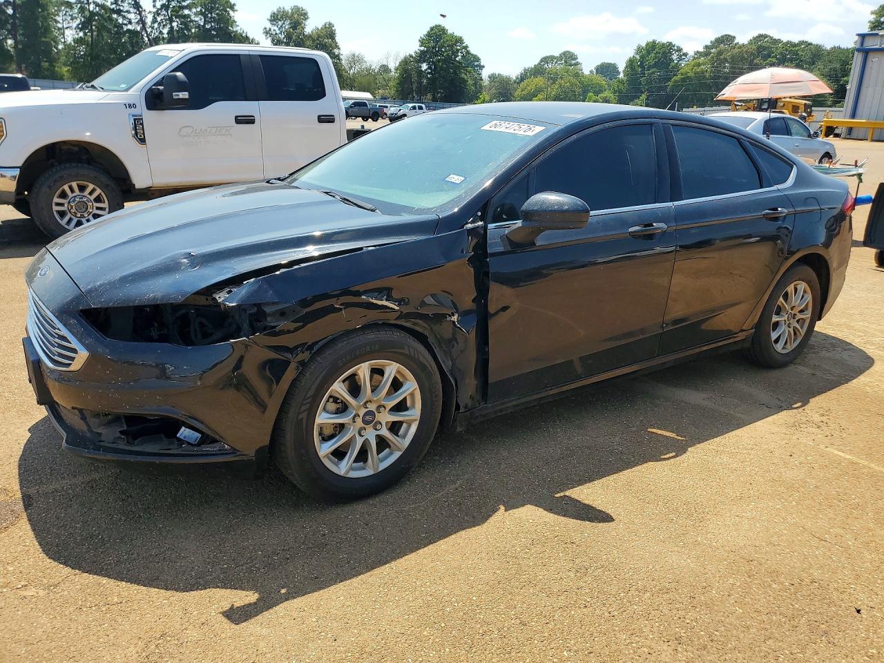 2018 Ford Fusion S - zdjęcie główne