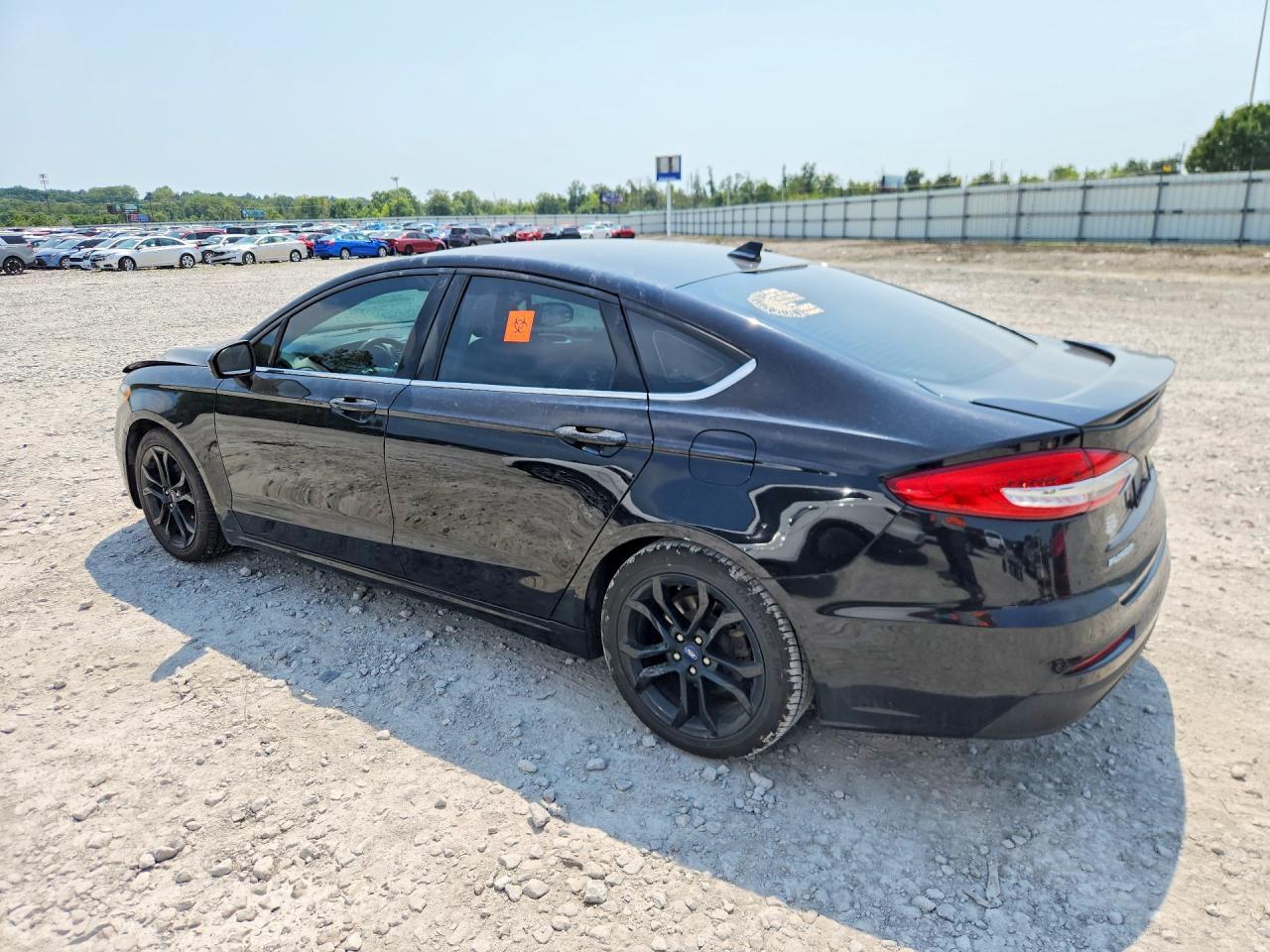 2019 Ford Fusion Se - zdjęcie 2