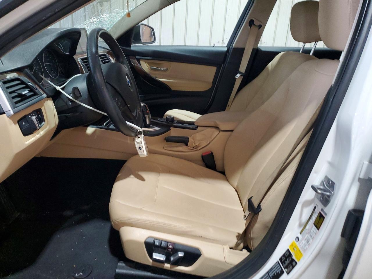 2017 BMW Seria 3 320i - zdjęcie 7