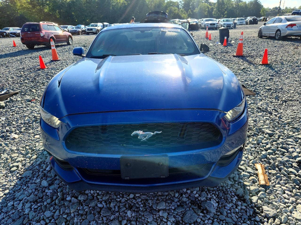 2017 Ford Mustang - zdjęcie 5