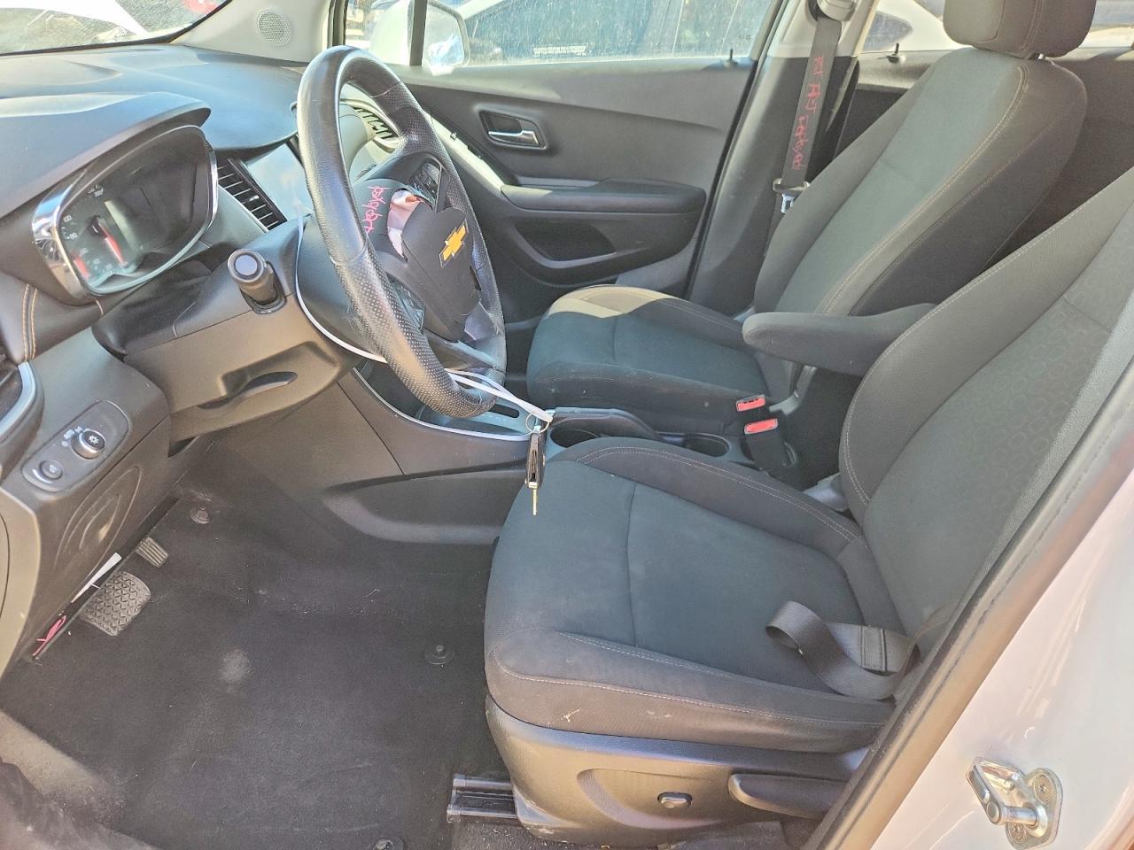 2021 Chevrolet Trax Ls - zdjęcie 7