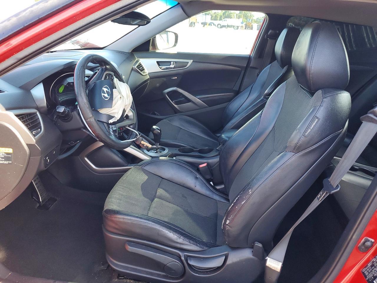 2013 Hyundai Veloster Base - zdjęcie 7