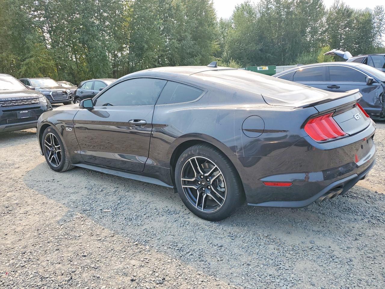 2022 Ford Mustang Gt - zdjęcie 2