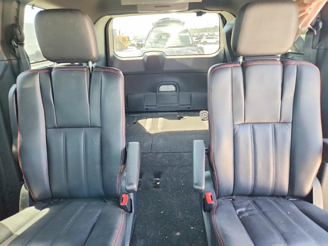 2017 Dodge Grand Caravan Gt - zdjęcie 10