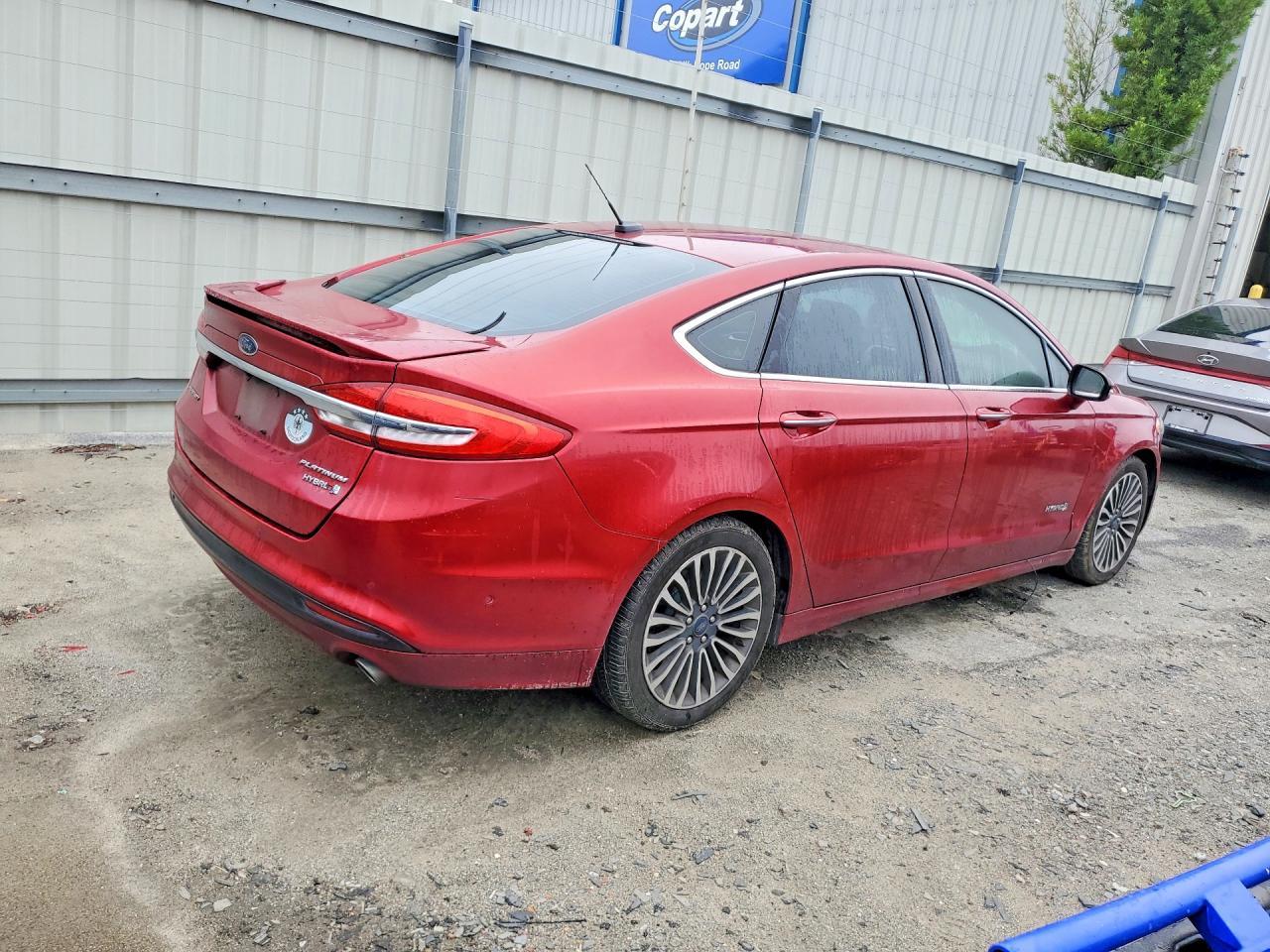 2017 Ford Fusion Titanium Hev - zdjęcie 3