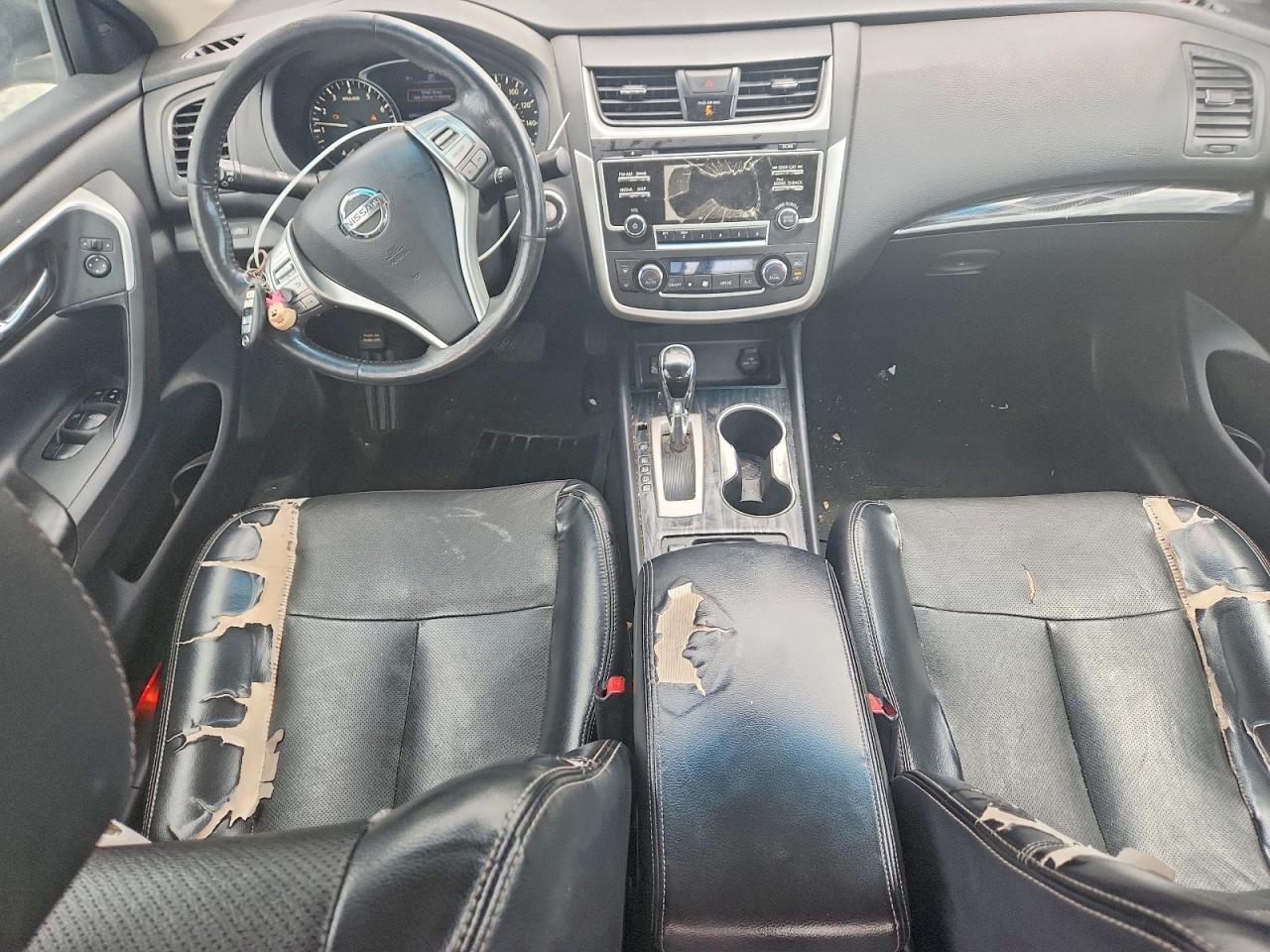 2017 Nissan Altima - zdjęcie 8