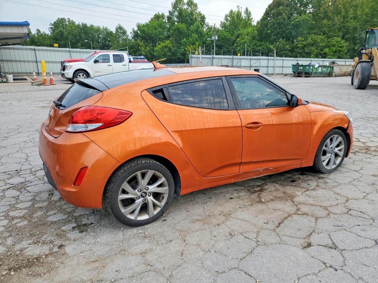 2017 Hyundai Veloster Base - zdjęcie 3