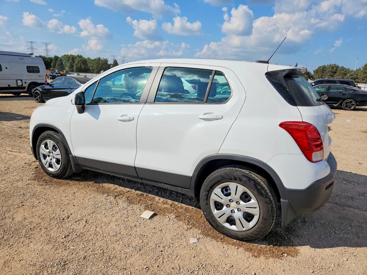 2016 Chevrolet Trax Ls - zdjęcie 2