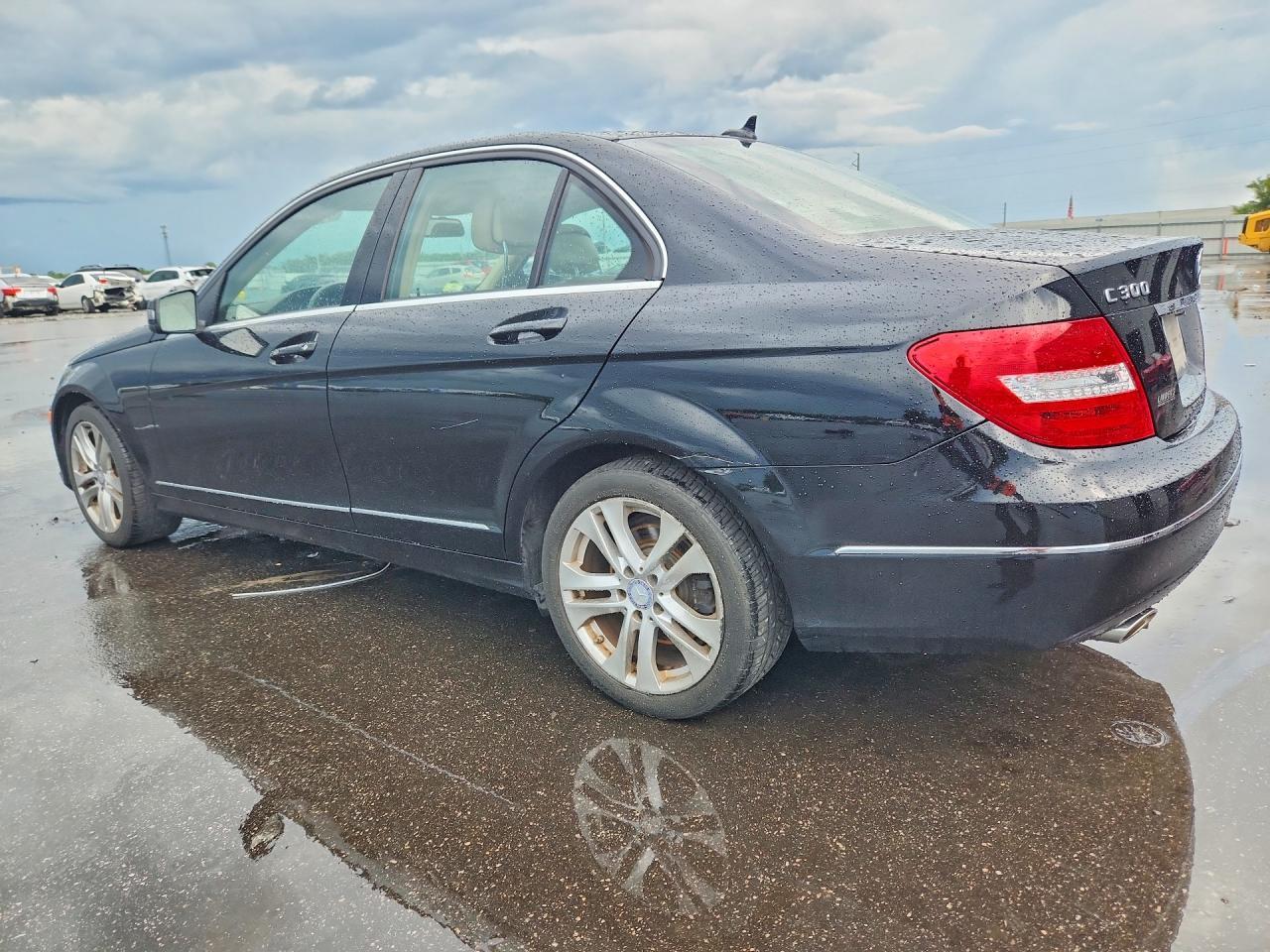 2014 Mercedes-Benz C 300 4Matic - zdjęcie 2