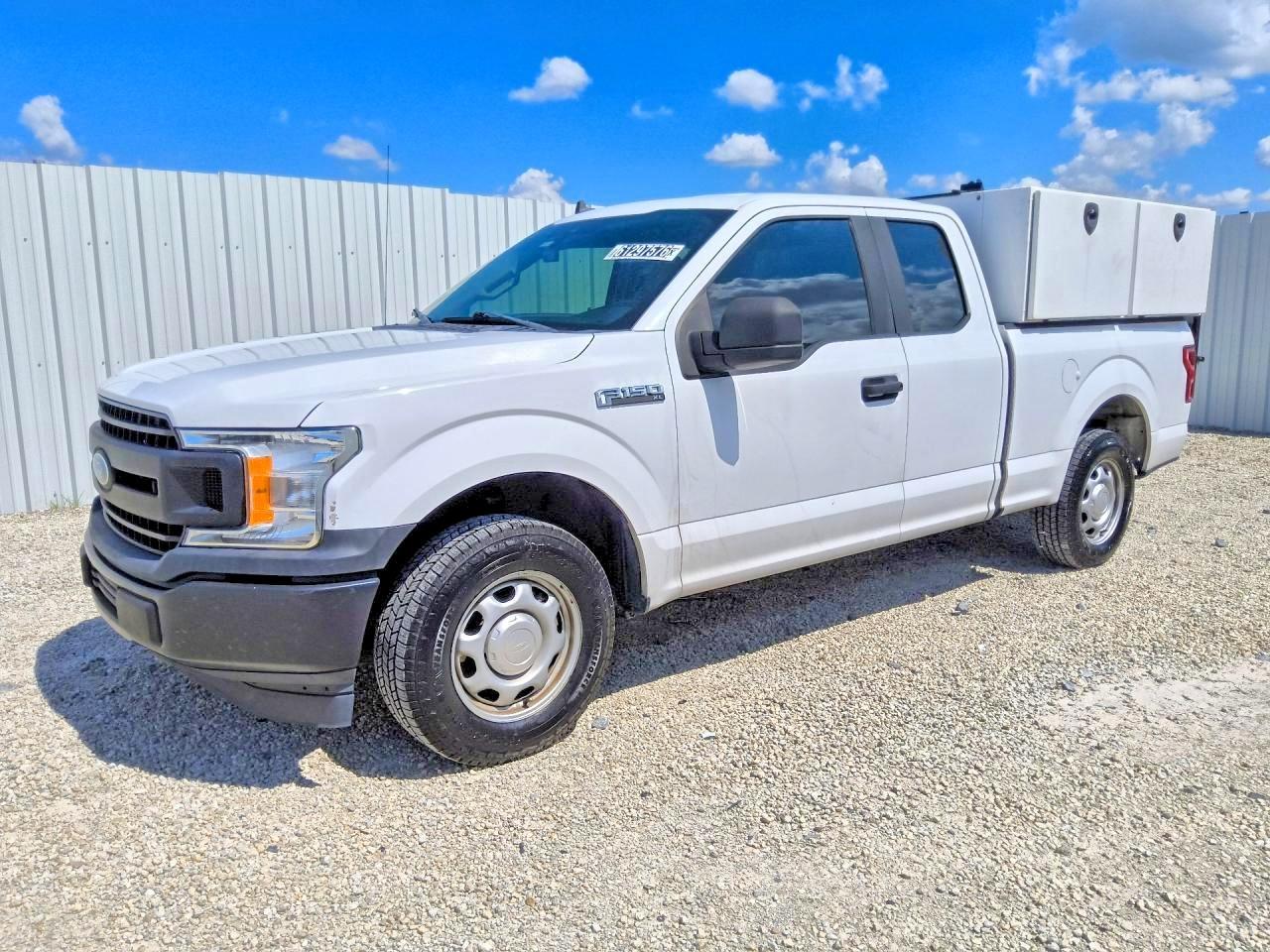 2020 Ford F150 - zdjęcie główne