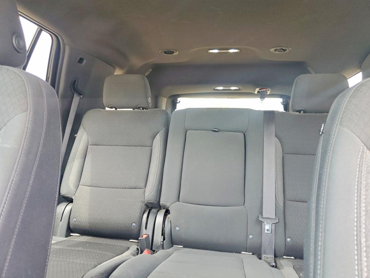 2021 Chevrolet Tahoe C1500 Ls - zdjęcie 10