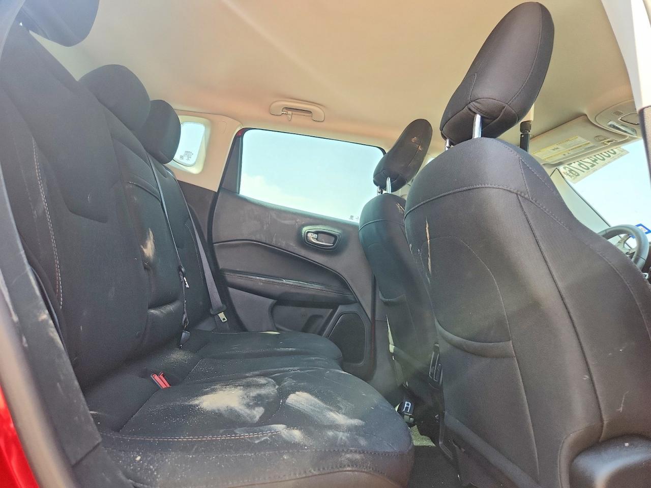 2018 Jeep Compass Sport - zdjęcie 11