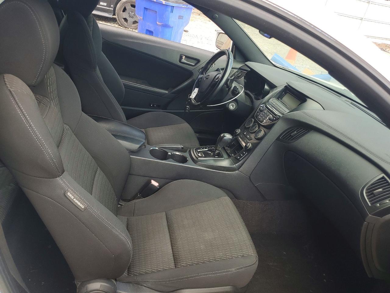 2013 Hyundai Genesis Coupe 2.0T - zdjęcie 10
