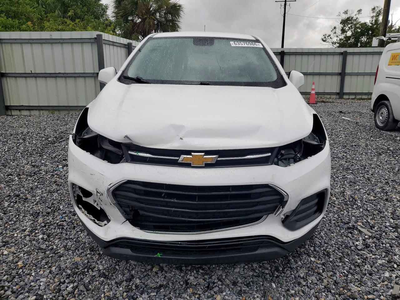 2020 Chevrolet Trax Ls - zdjęcie 5