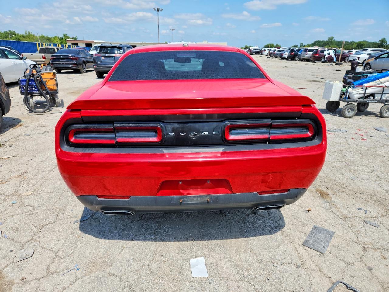 2015 Dodge Challenger Sxt - zdjęcie 6