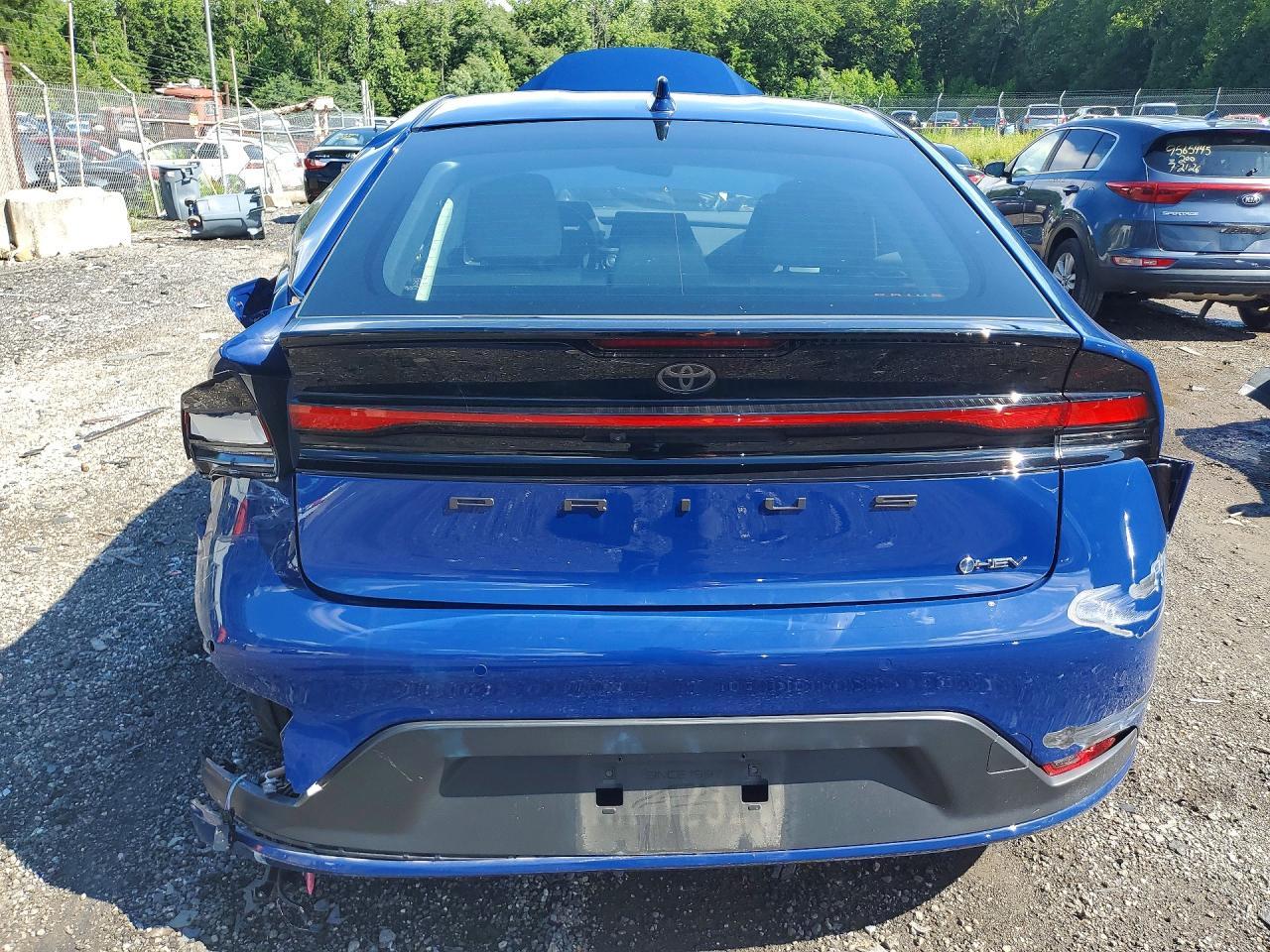 2024 Toyota Prius Le - zdjęcie 6