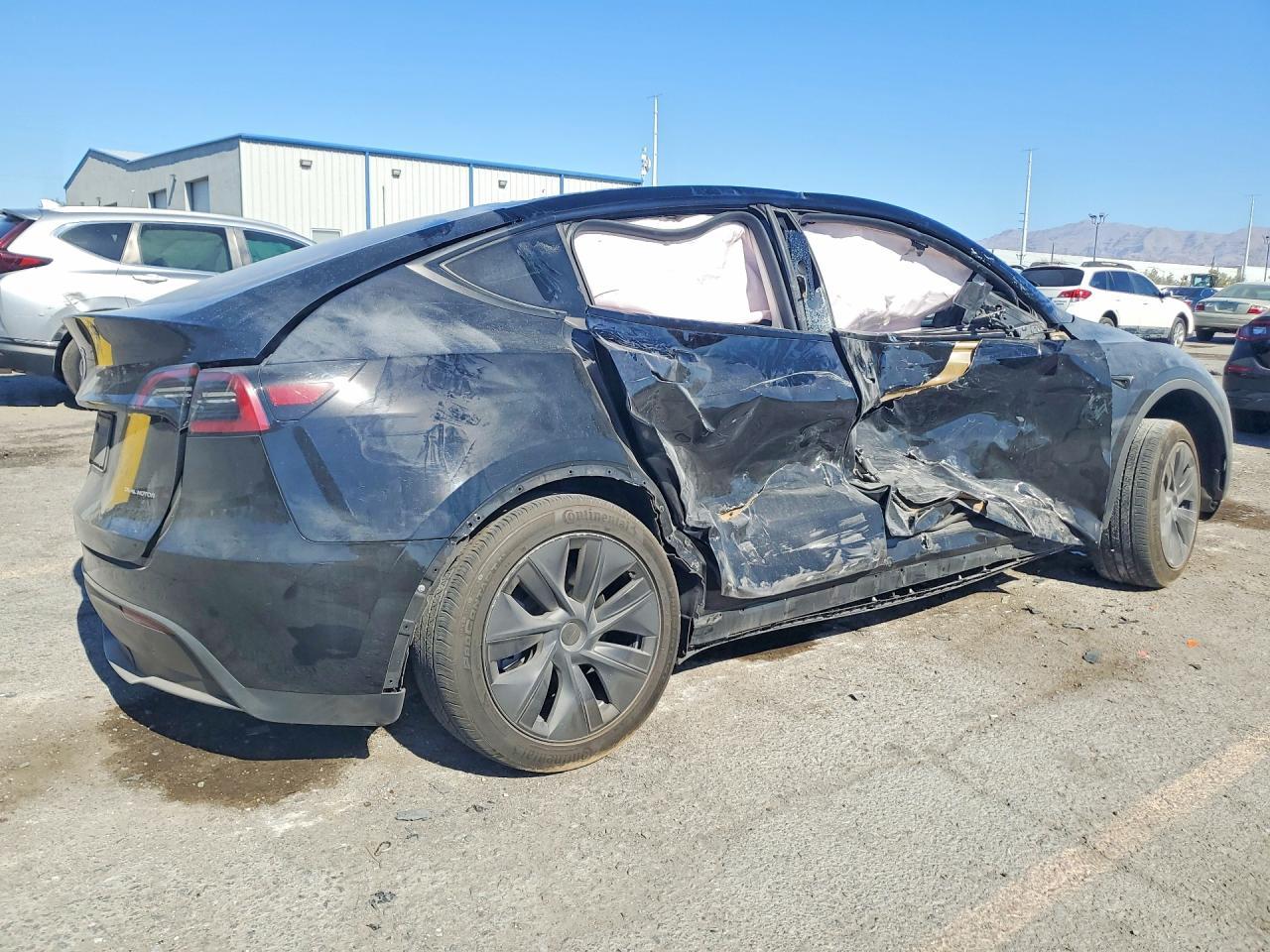 2024 Tesla Model Y - zdjęcie 3