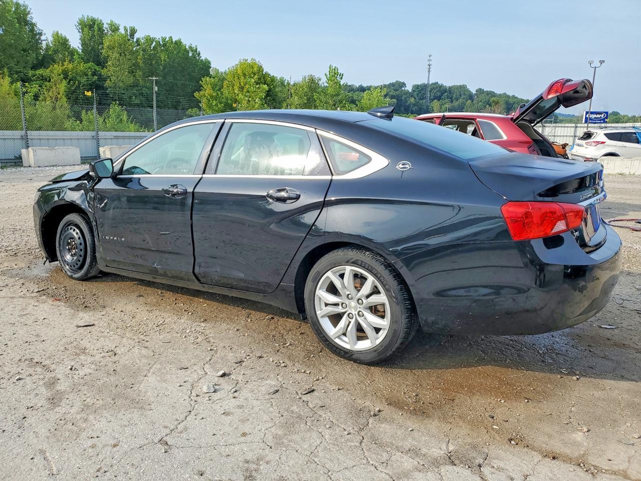 2018 Chevrolet Impala Lt - zdjęcie 2