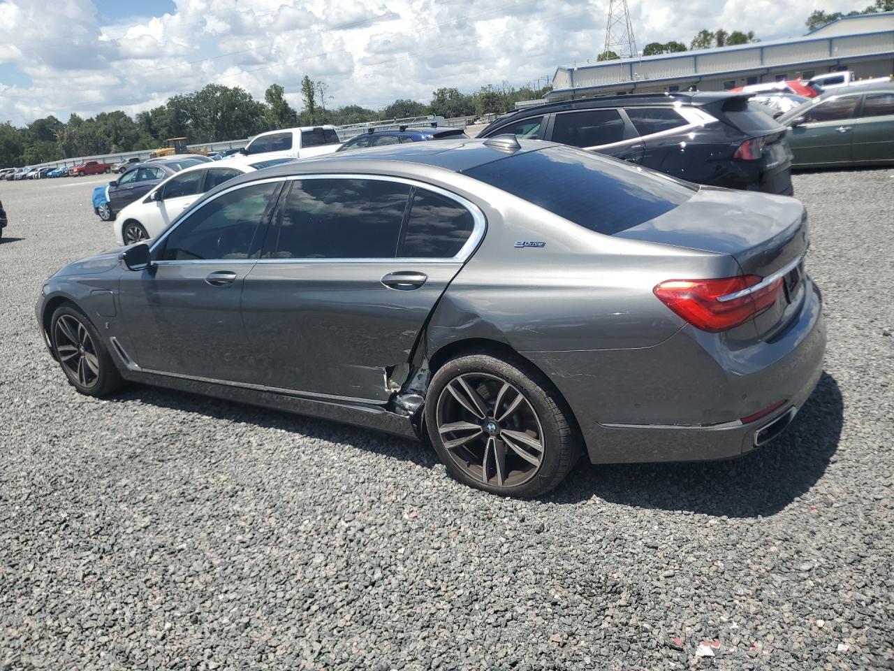 2018 BMW Seria 7 740e - zdjęcie 2