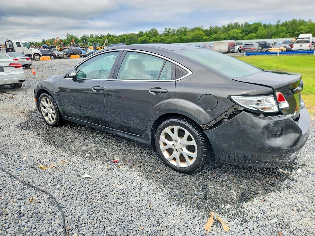 2013 Mazda 6 Grand Touring - zdjęcie 2