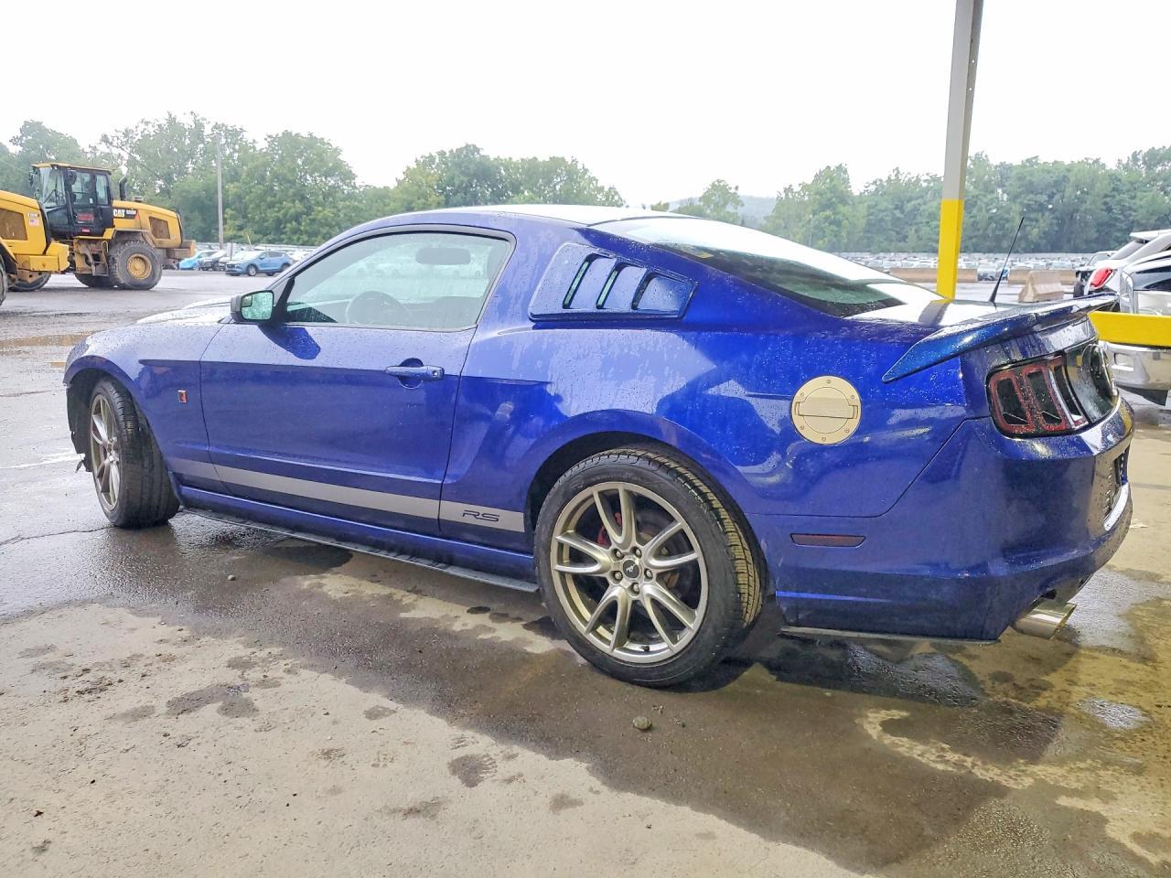 2014 Ford Mustang - zdjęcie 2