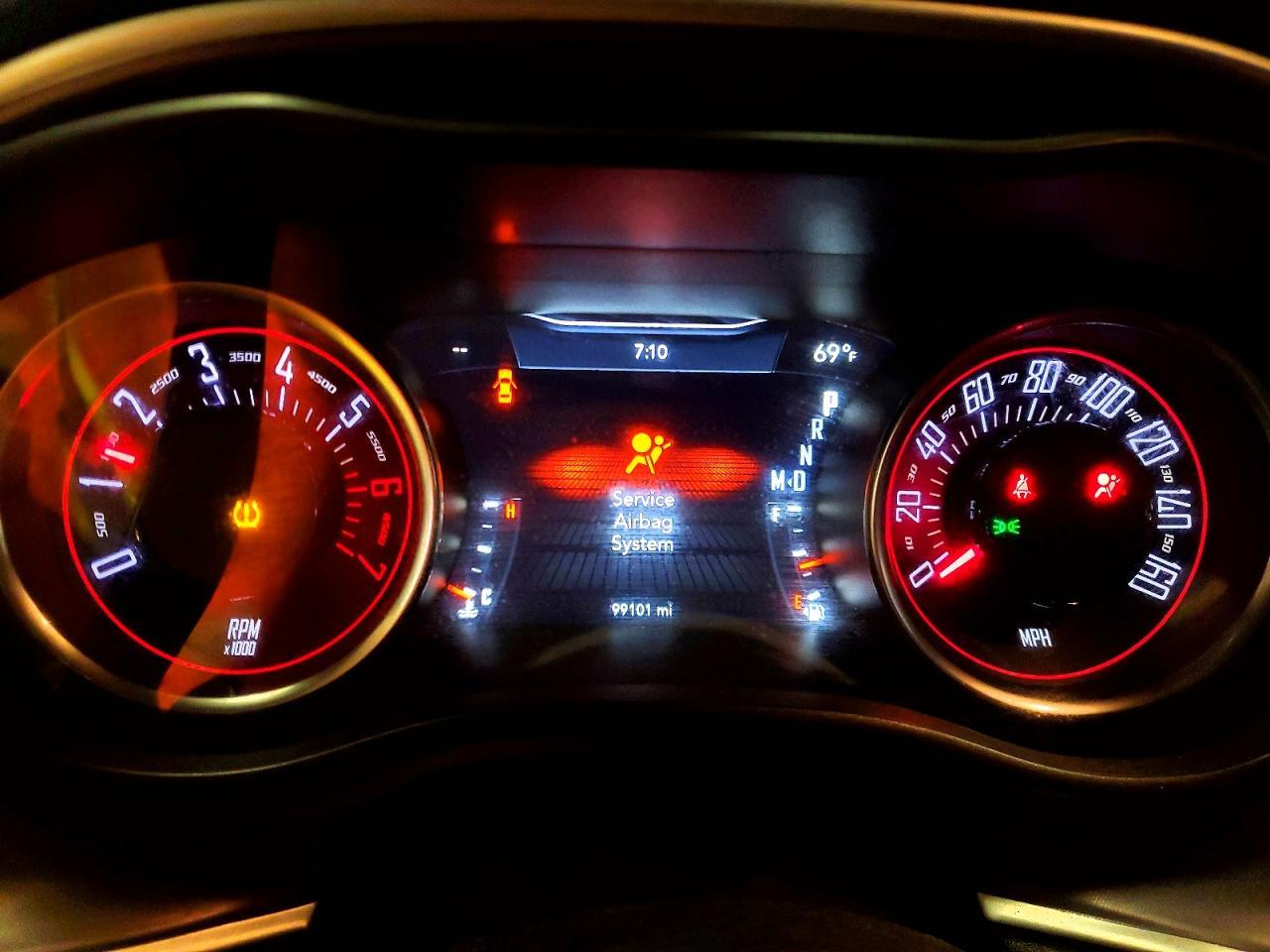 2019 Dodge Challenger R/T - zdjęcie 9