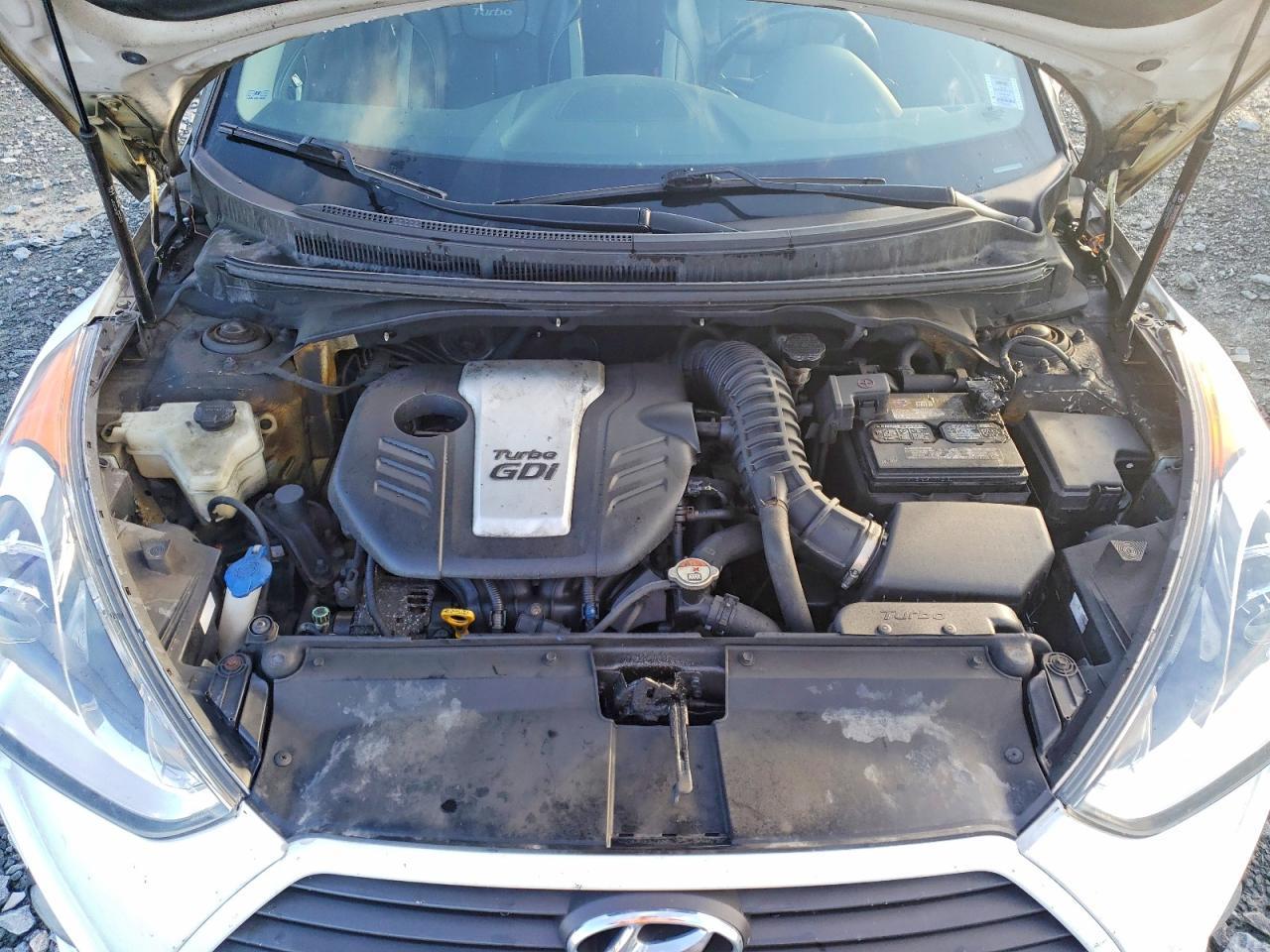 2013 Hyundai Veloster Turbo - zdjęcie 11