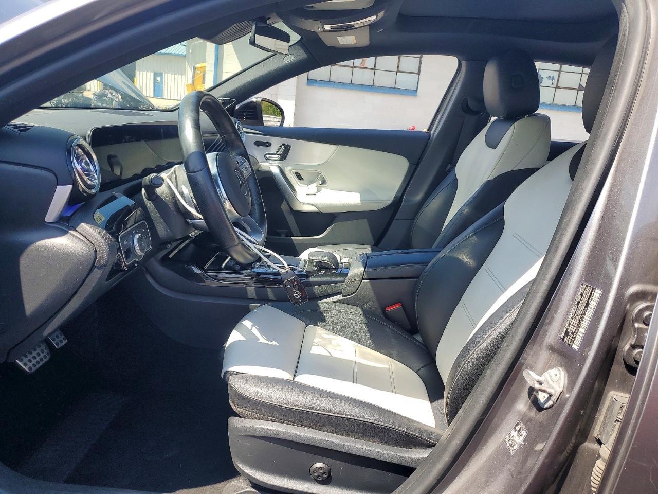 2020 Mercedes-Benz A 35 Amg - zdjęcie 7