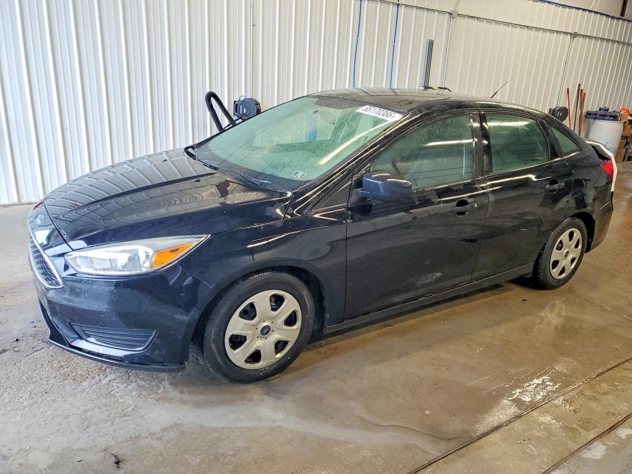 2016 Ford Focus S - zdjęcie główne