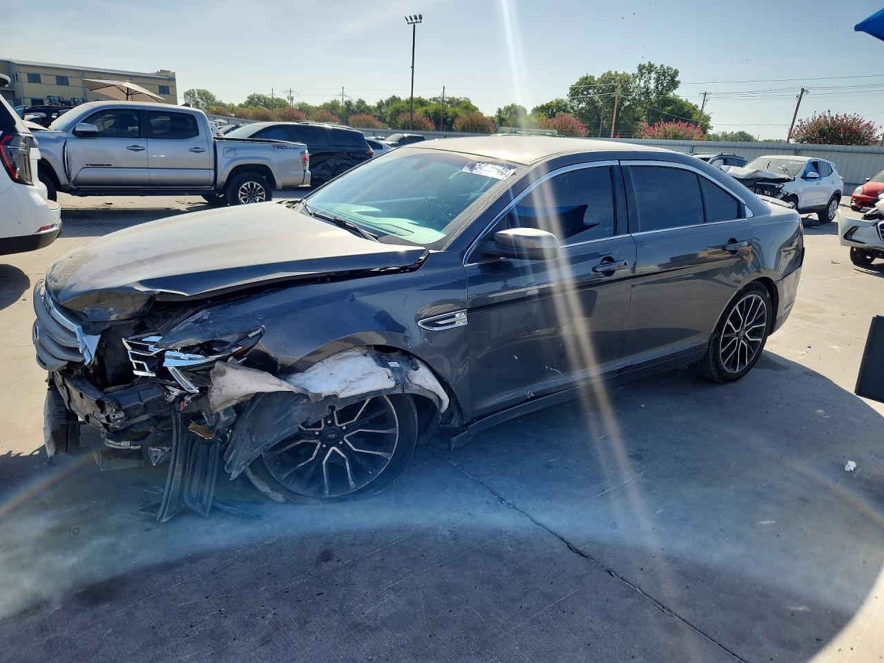 2017 Ford Taurus Sel - zdjęcie główne