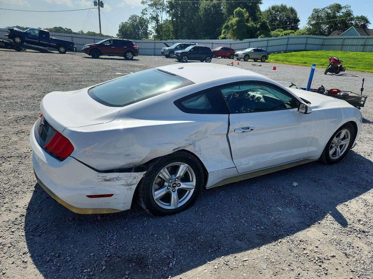 2019 Ford Mustang - zdjęcie 3