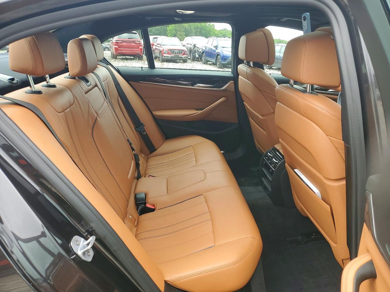 2019 BMW Seria 5 530e - zdjęcie 10