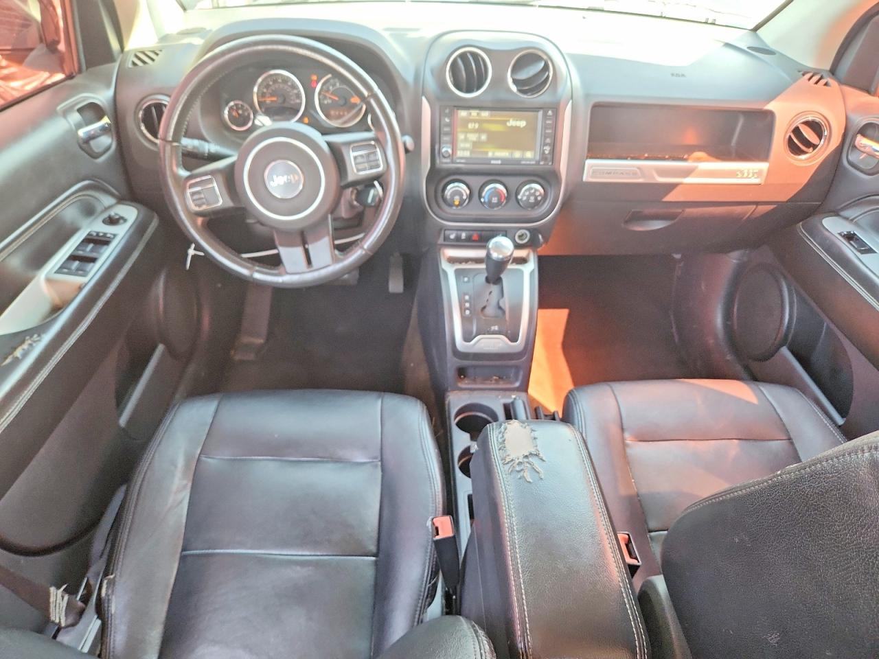 2014 Jeep Compass Latitude - zdjęcie 8