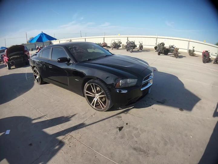 2014 Dodge Charger R/T - zdjęcie 13