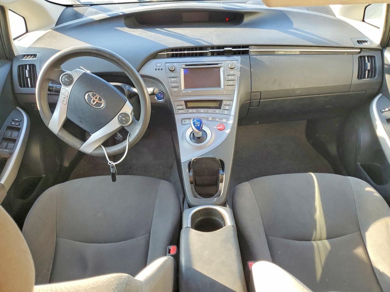2015 Toyota Prius Three - zdjęcie 8