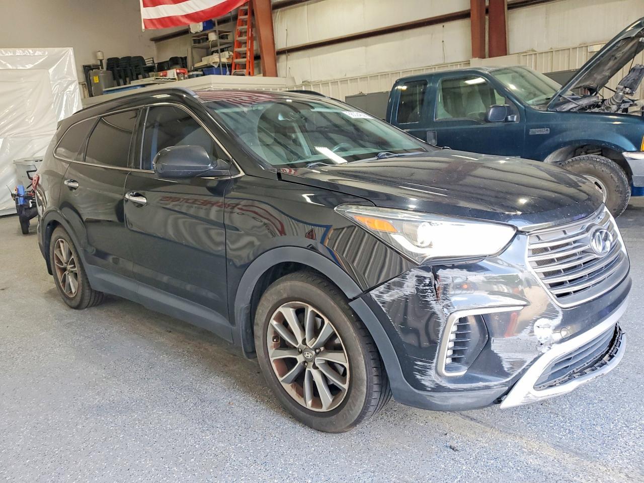 2018 Hyundai Santa Fe - zdjęcie 4