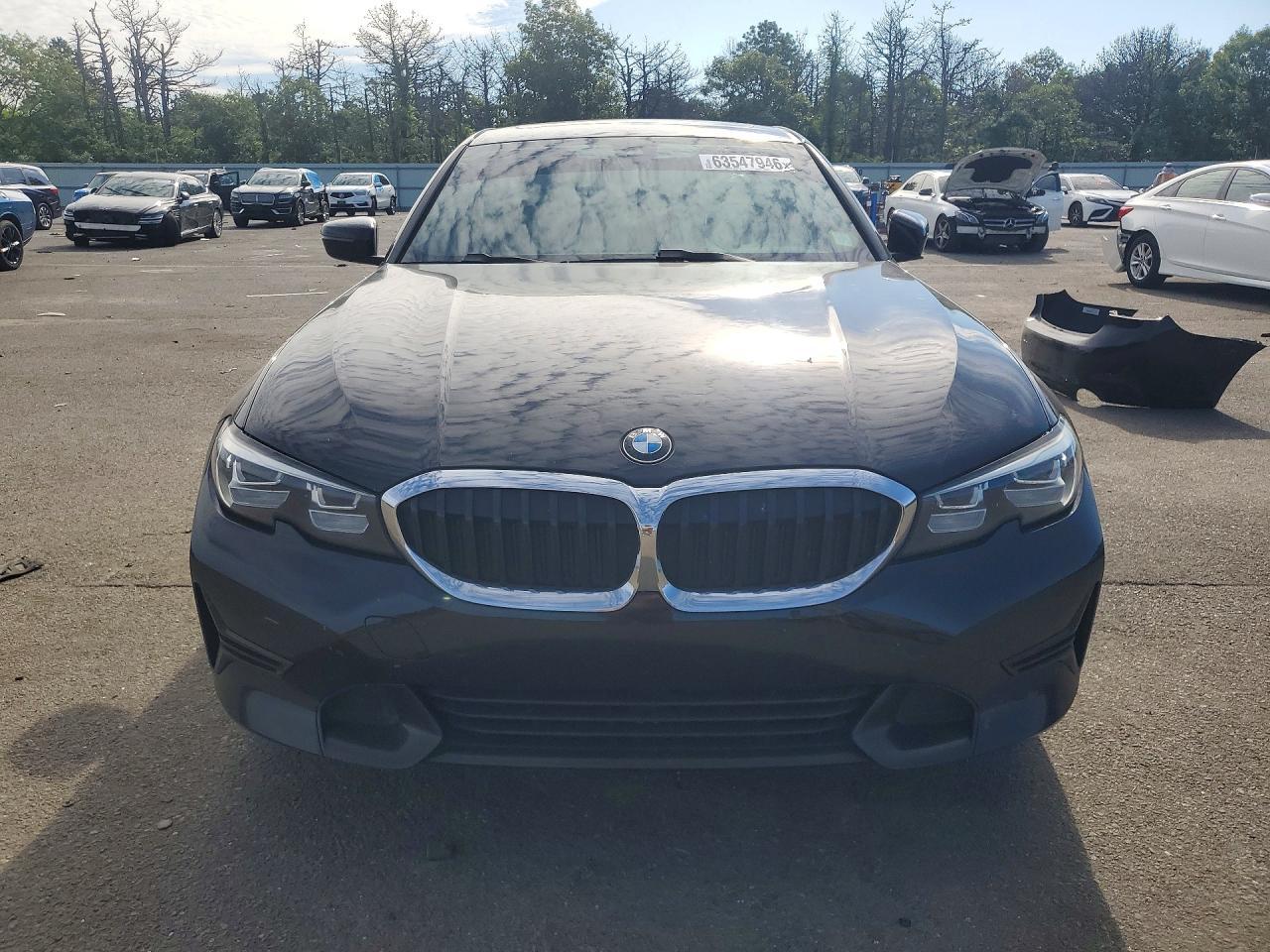 2019 BMW 330I - zdjęcie 5