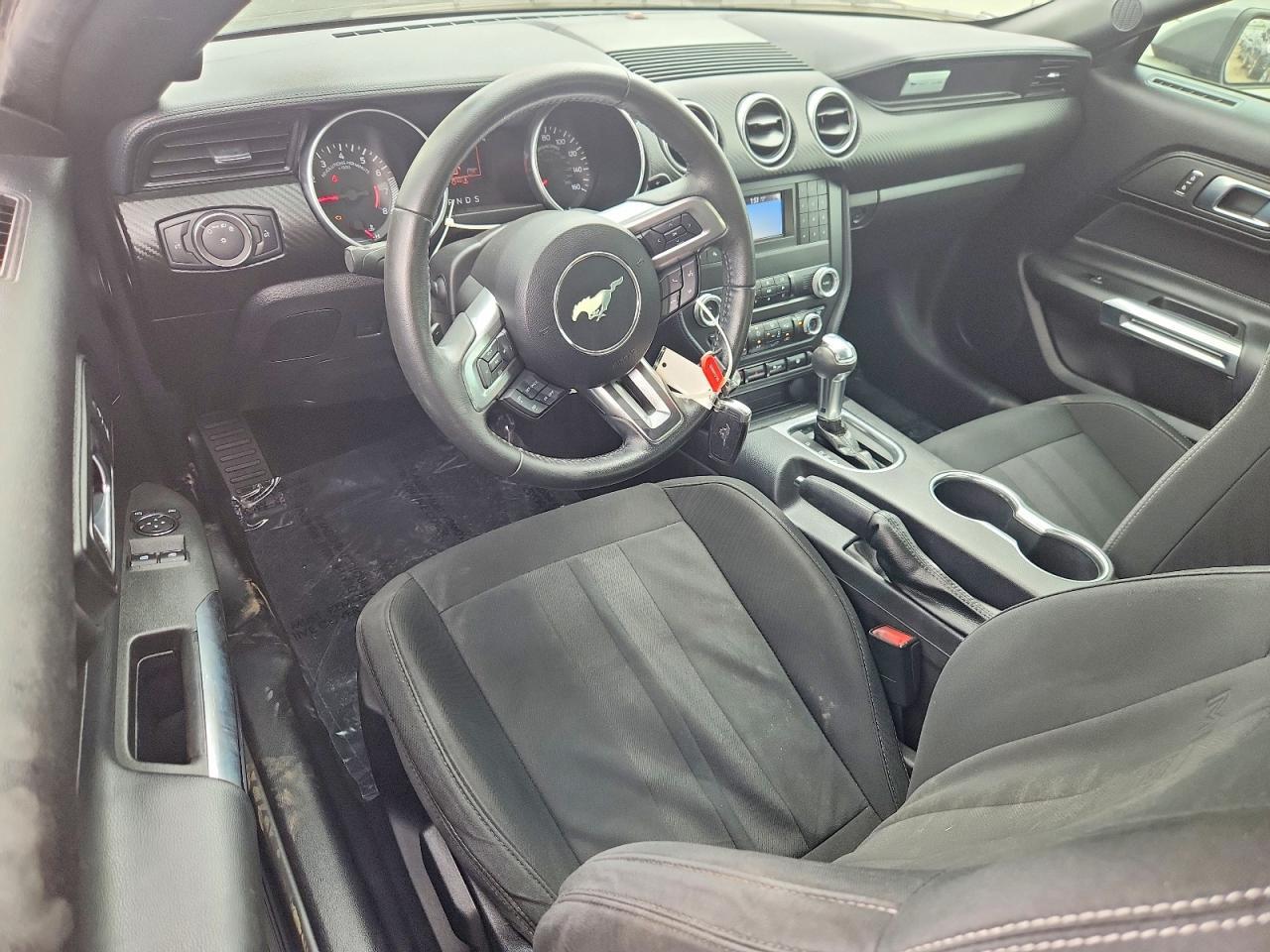 2019 Ford Mustang - zdjęcie 8