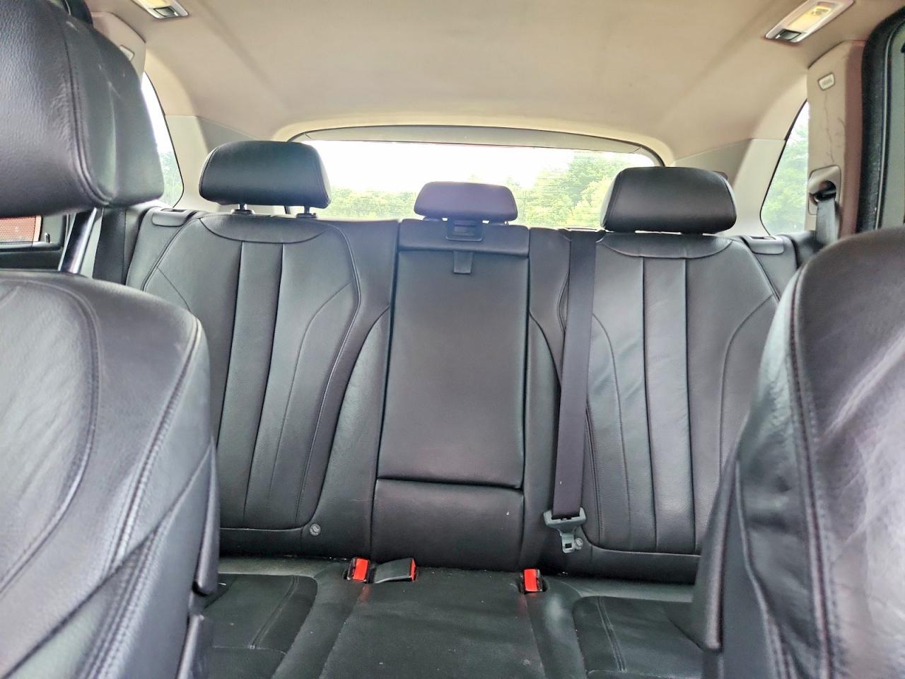 2015 BMW X5 xDrive50I - zdjęcie 10