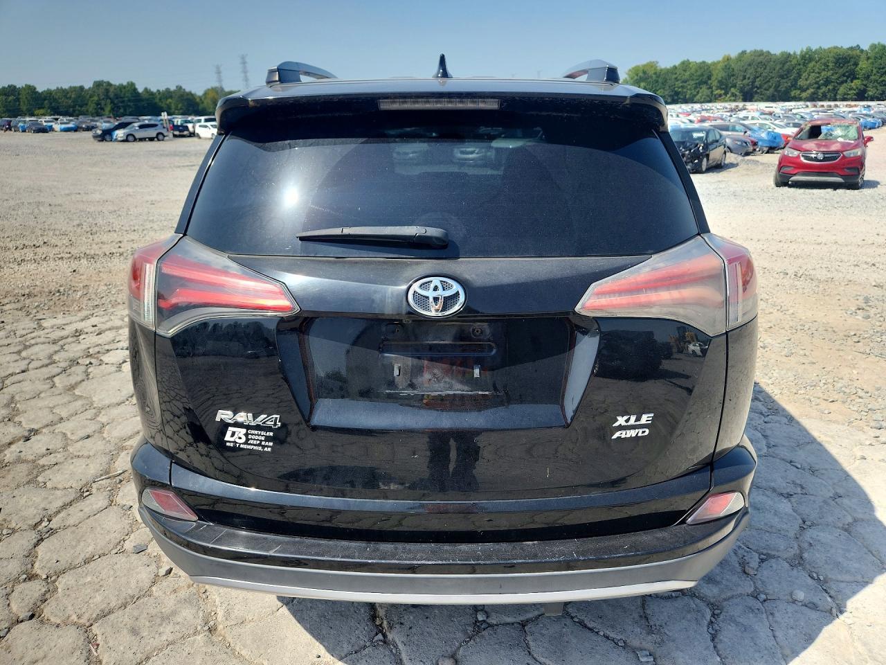 2017 Toyota Rav4 Xle - zdjęcie 6