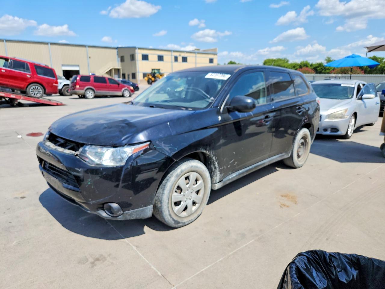 2014 Mitsubishi Outlander Es - zdjęcie główne