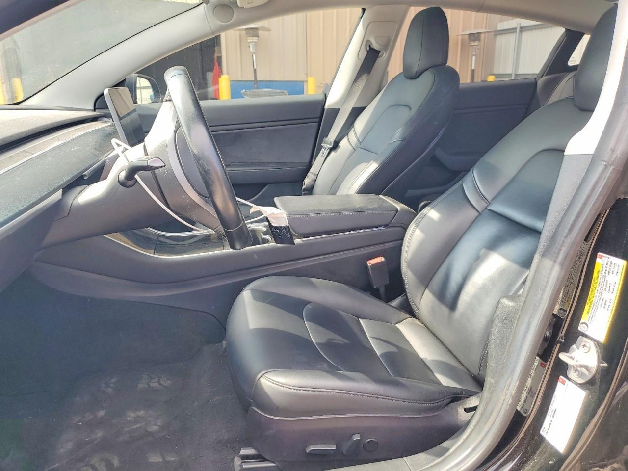 2018 Tesla Model 3 - zdjęcie 7