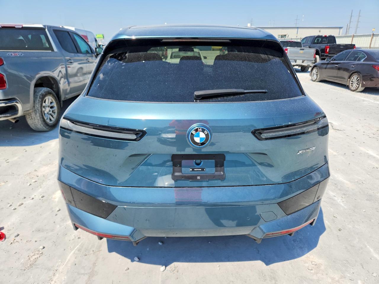 2024 BMW Ix xDrive50 - zdjęcie 6