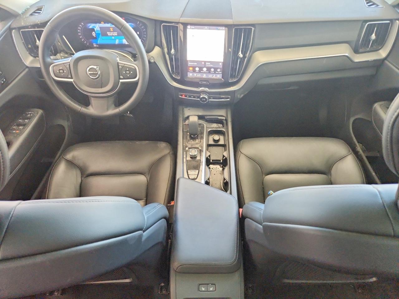 2025 Volvo Xc60 Core - zdjęcie 8
