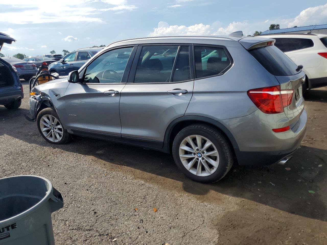 2017 BMW X3 xDrive28I - zdjęcie 2