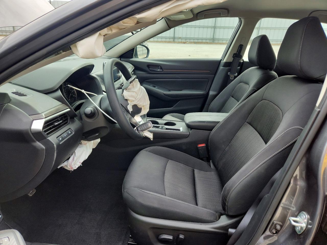 2026 Nissan Altima Sv - zdjęcie 7