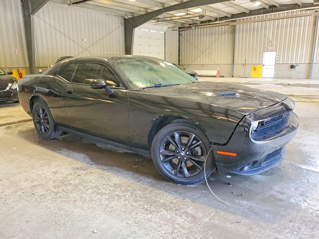 2022 Dodge Challenger Sxt - zdjęcie 4